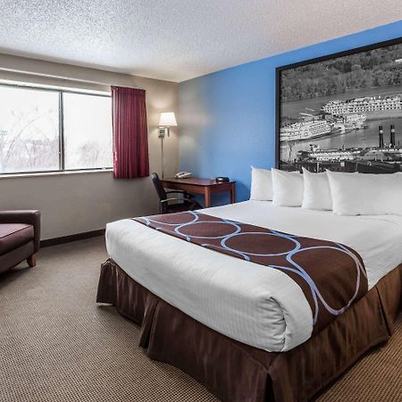 Motel Super 8 By Wyndham Dubuque Exterior foto