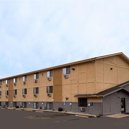 Motel Super 8 By Wyndham Dubuque Exterior foto