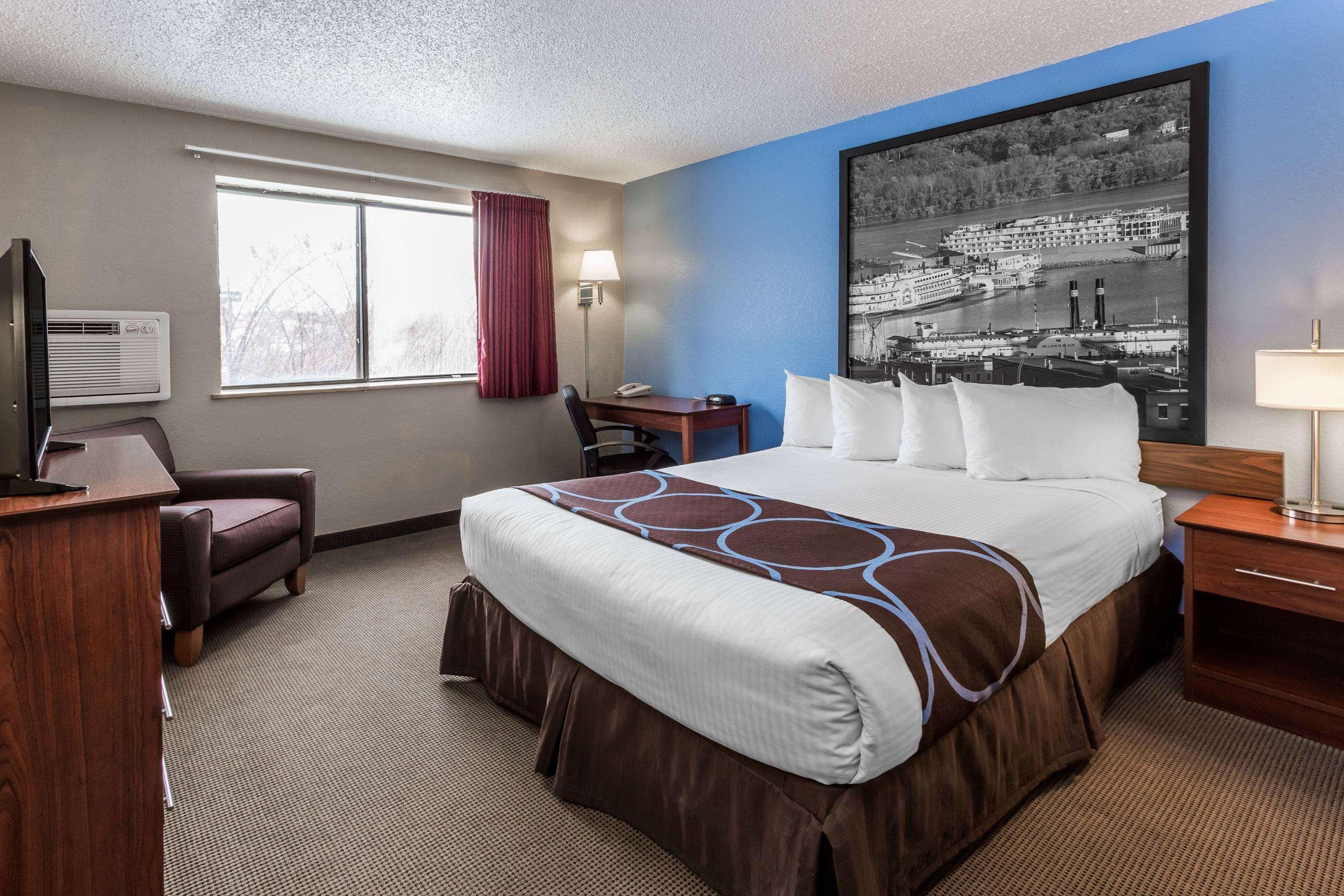 Motel Super 8 By Wyndham Dubuque Exterior foto